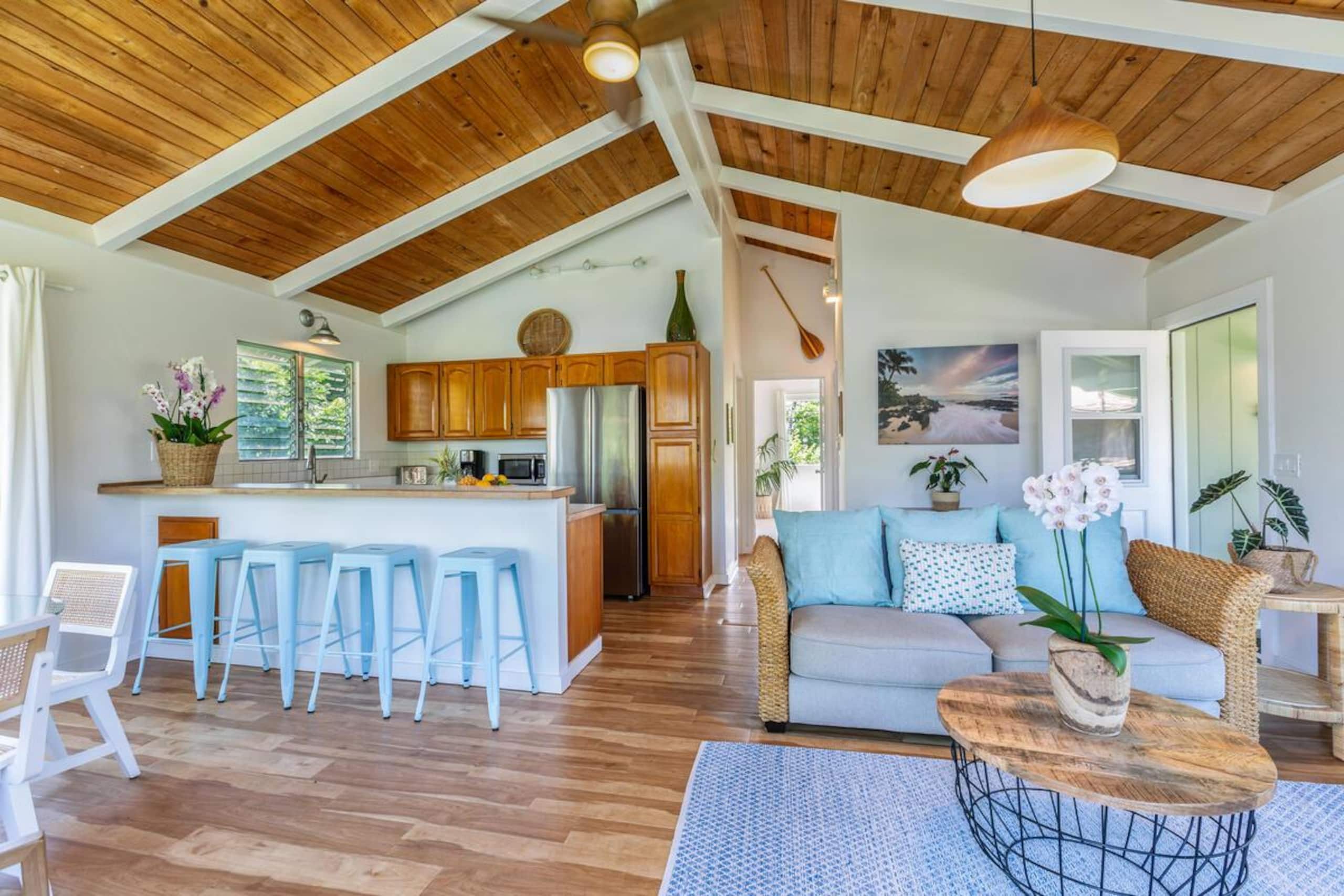 Home in Hanalei · ★4.72 · 2 bedrooms · 3 beds · 1 bath - Image 6