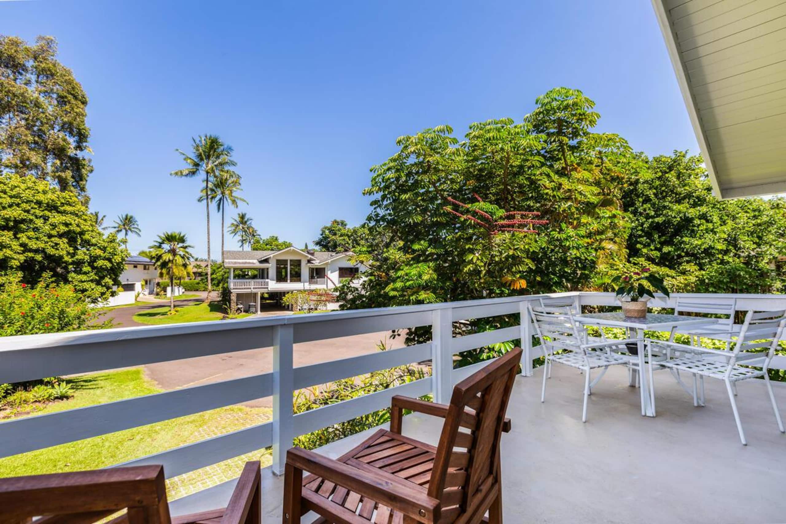 Home in Hanalei · ★4.72 · 2 bedrooms · 3 beds · 1 bath - Image 2
