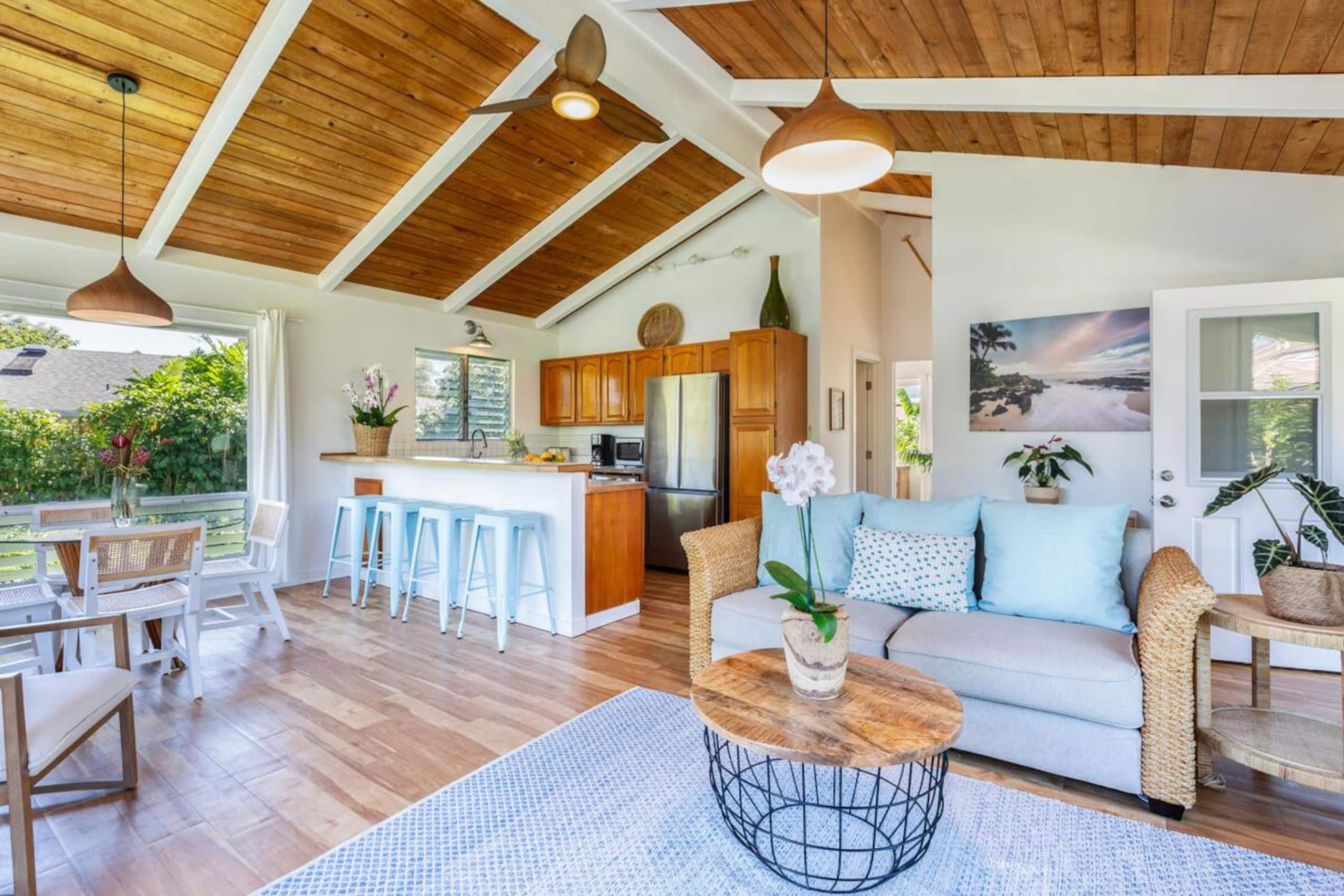 Home in Hanalei · ★4.72 · 2 bedrooms · 3 beds · 1 bath - Image 1