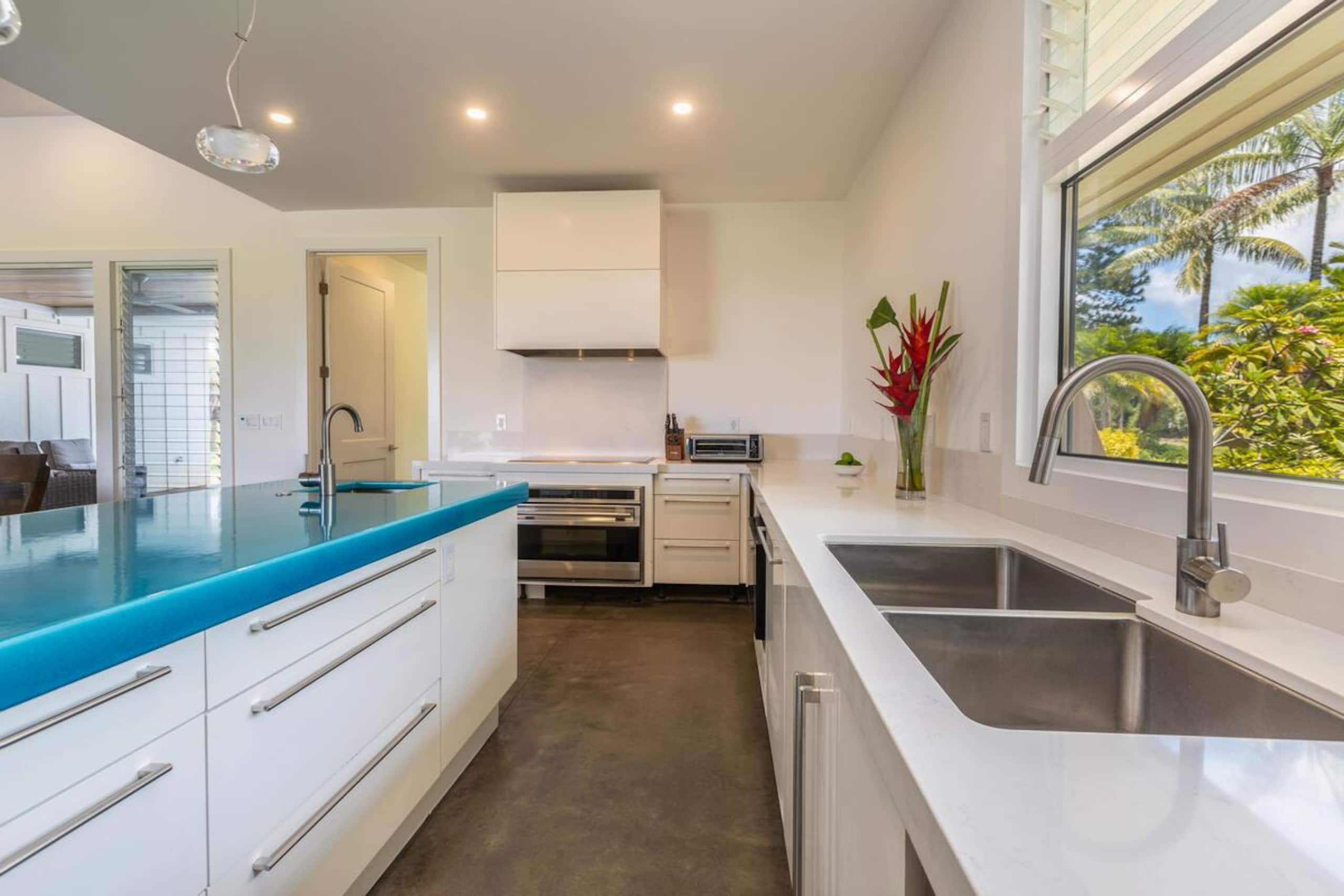 Home in Princeville · ★5.0 · 5 bedrooms · 5 beds · 5 shared baths - Image 10
