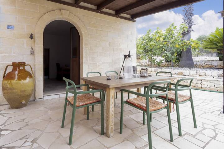 Villa Venza with pool gallery image 3