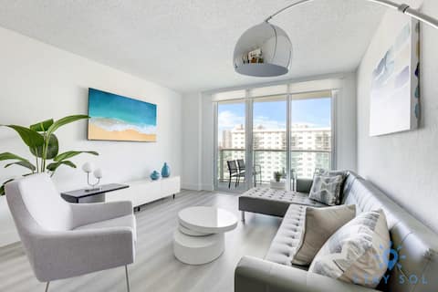 Beachfront Retreat | Sunny Isles Condo
