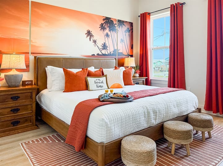 Hot Tub | Beach View | Pet Friendly | 2 King Suite - Galveston, TX