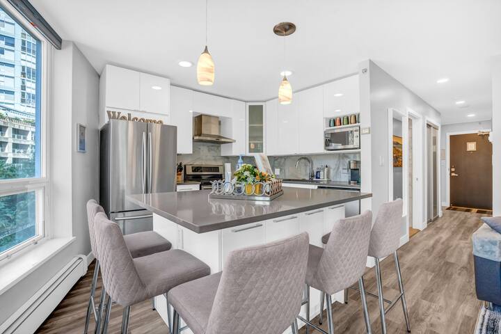 Paradise City – Skyline Hot Tub gallery image 4