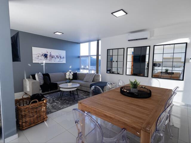 St Tropez 101 Beachfront Apartment gallery image 3