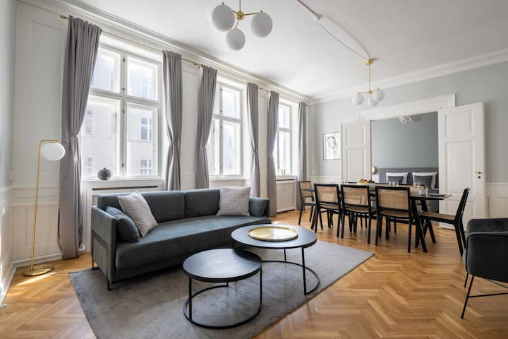 Beautiful XL APT for 10 People in CPH Old Town