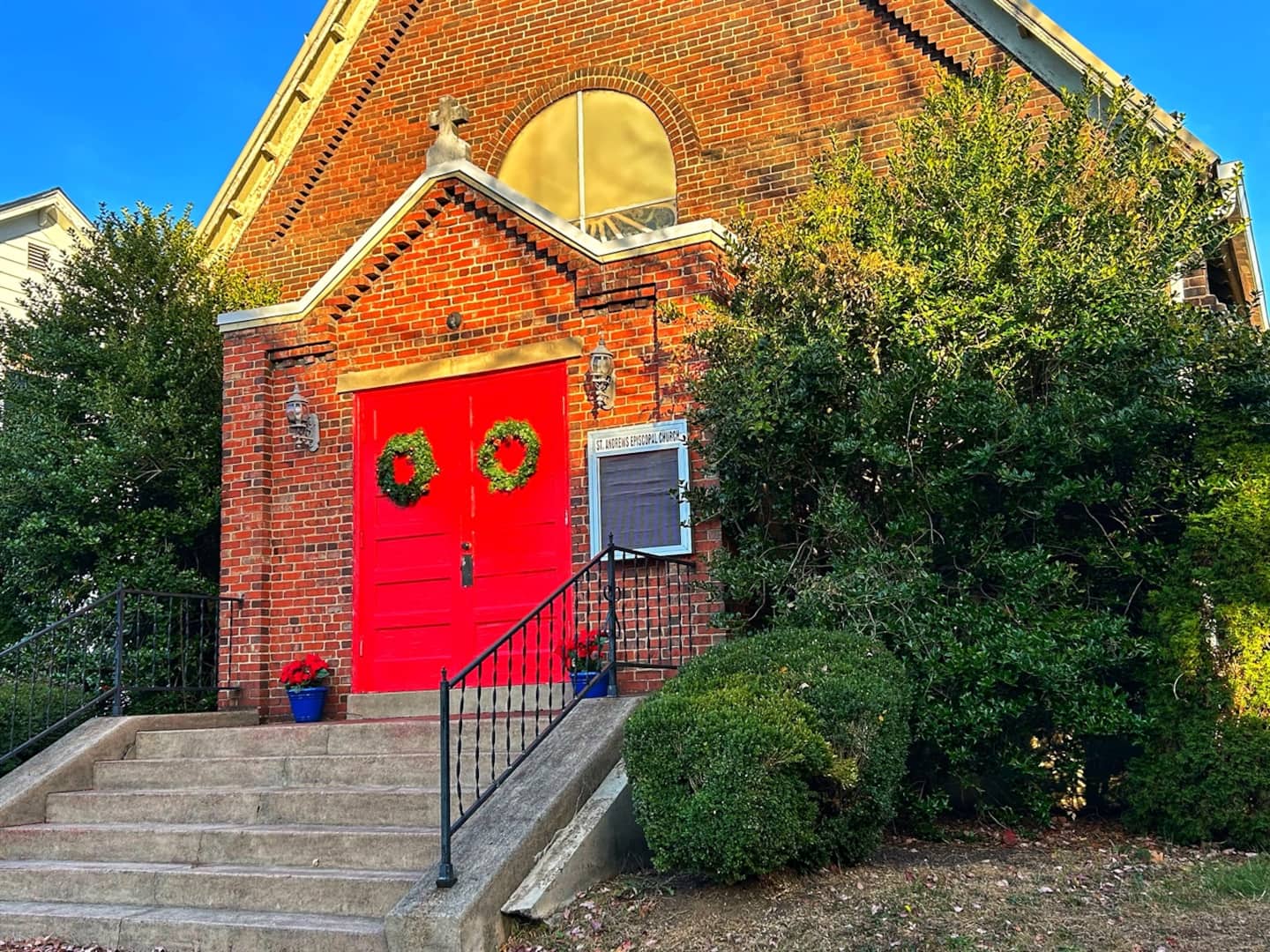 Sanctuary 1890 photo 52