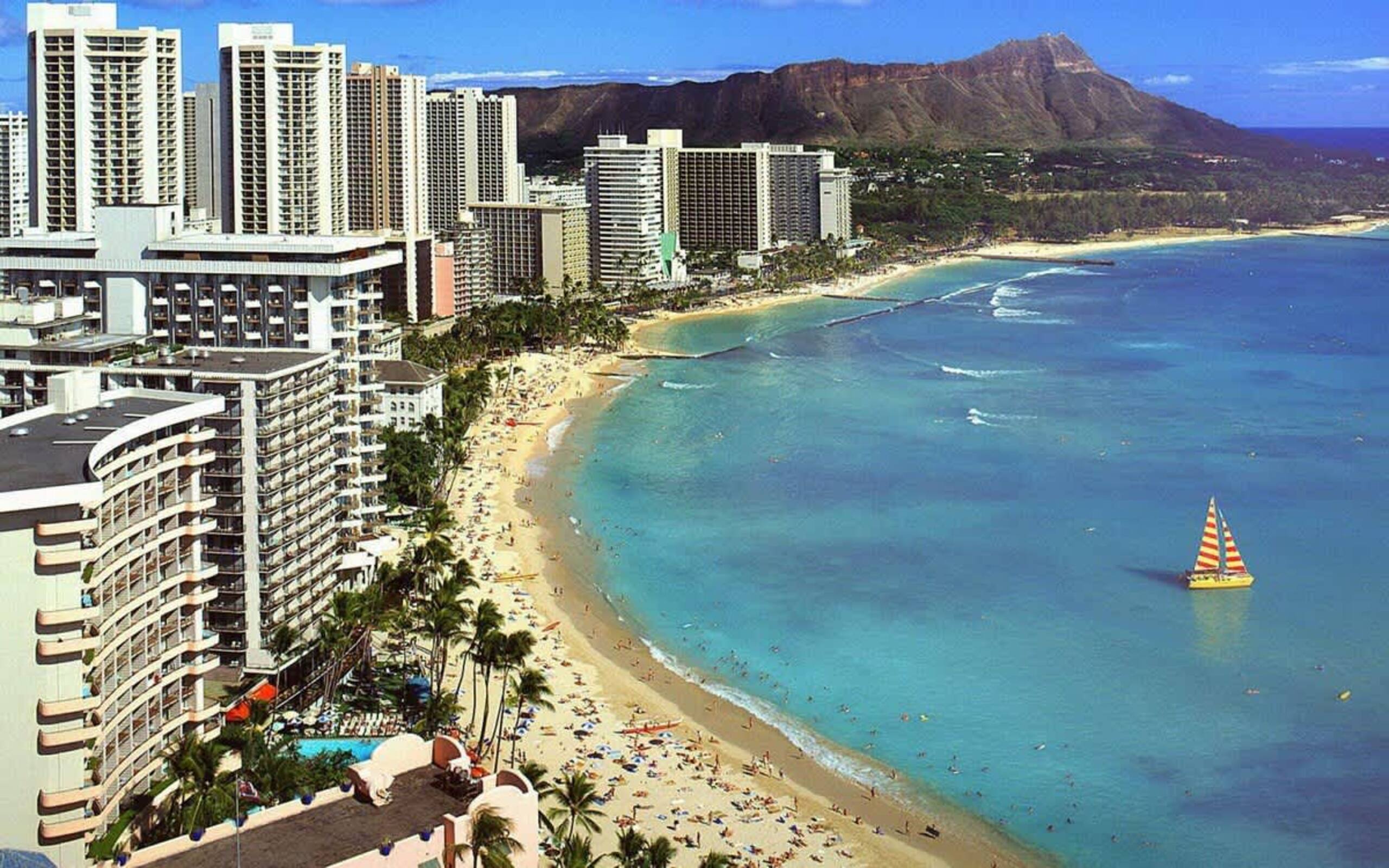 Condo in Honolulu · ★4.82 · Studio · 1 bed · 1 private bath - Image 72