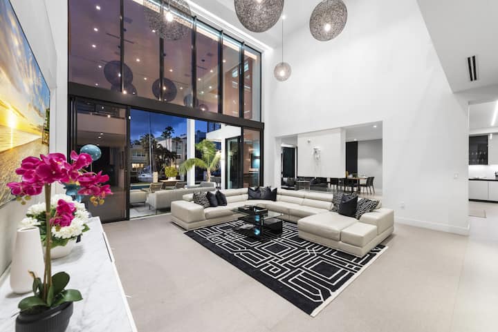 Boardwalk Mansion - Fort Lauderdale