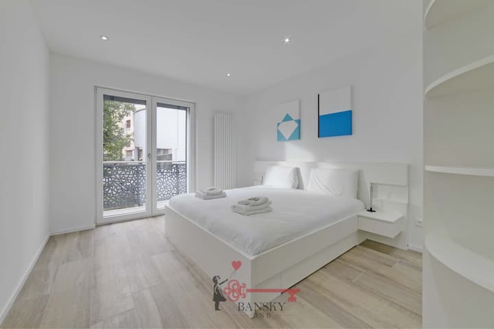 {Home Sofia} Room 4 - 5min Station, Garden, Modern - Lugano