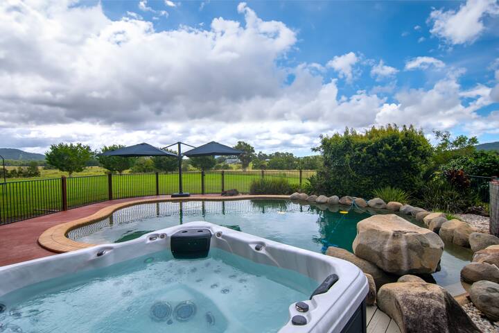 The Old Sugar Mill, Sunshine Coast. Sleeps 25 gallery image 5