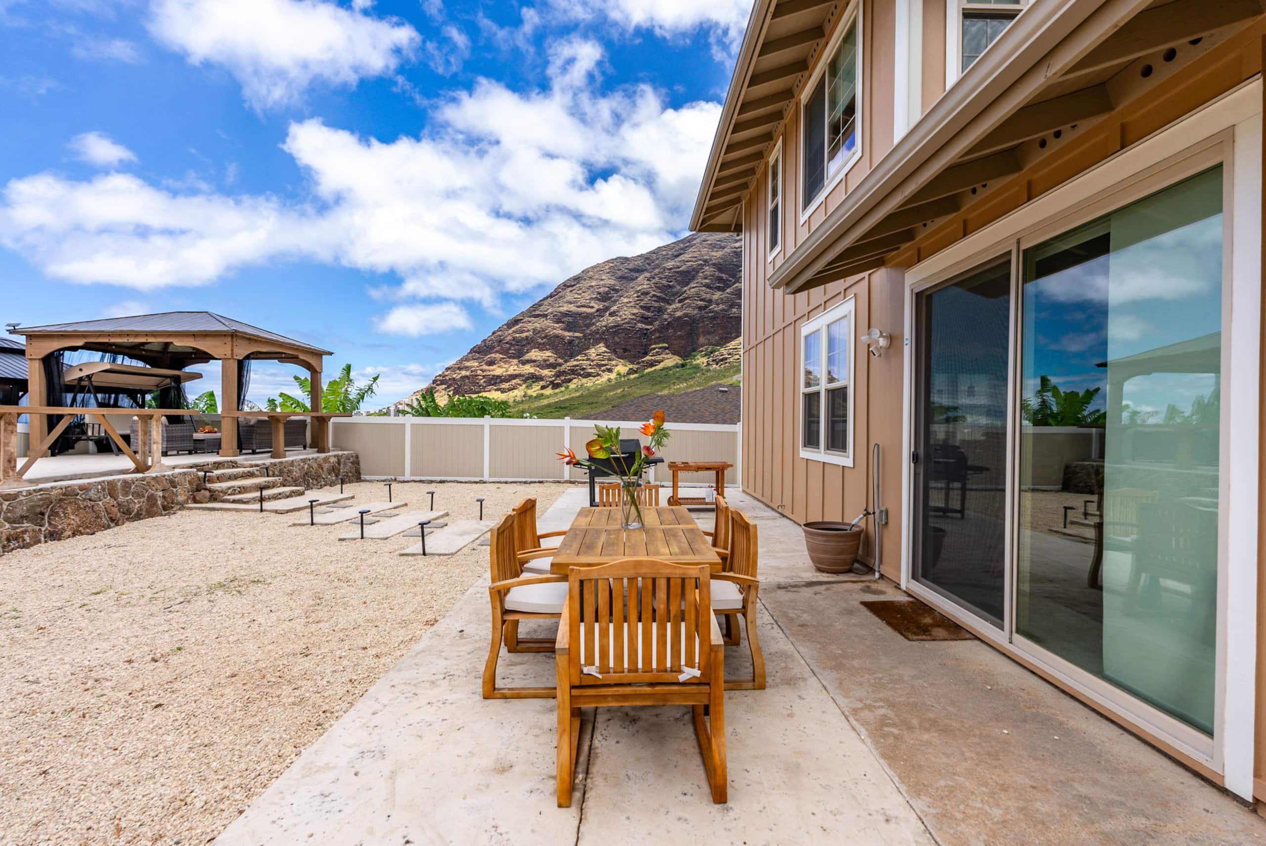 Home in Waianae · ★4.83 · 4 bedrooms · 5 beds · 2.5 private baths - Image 92