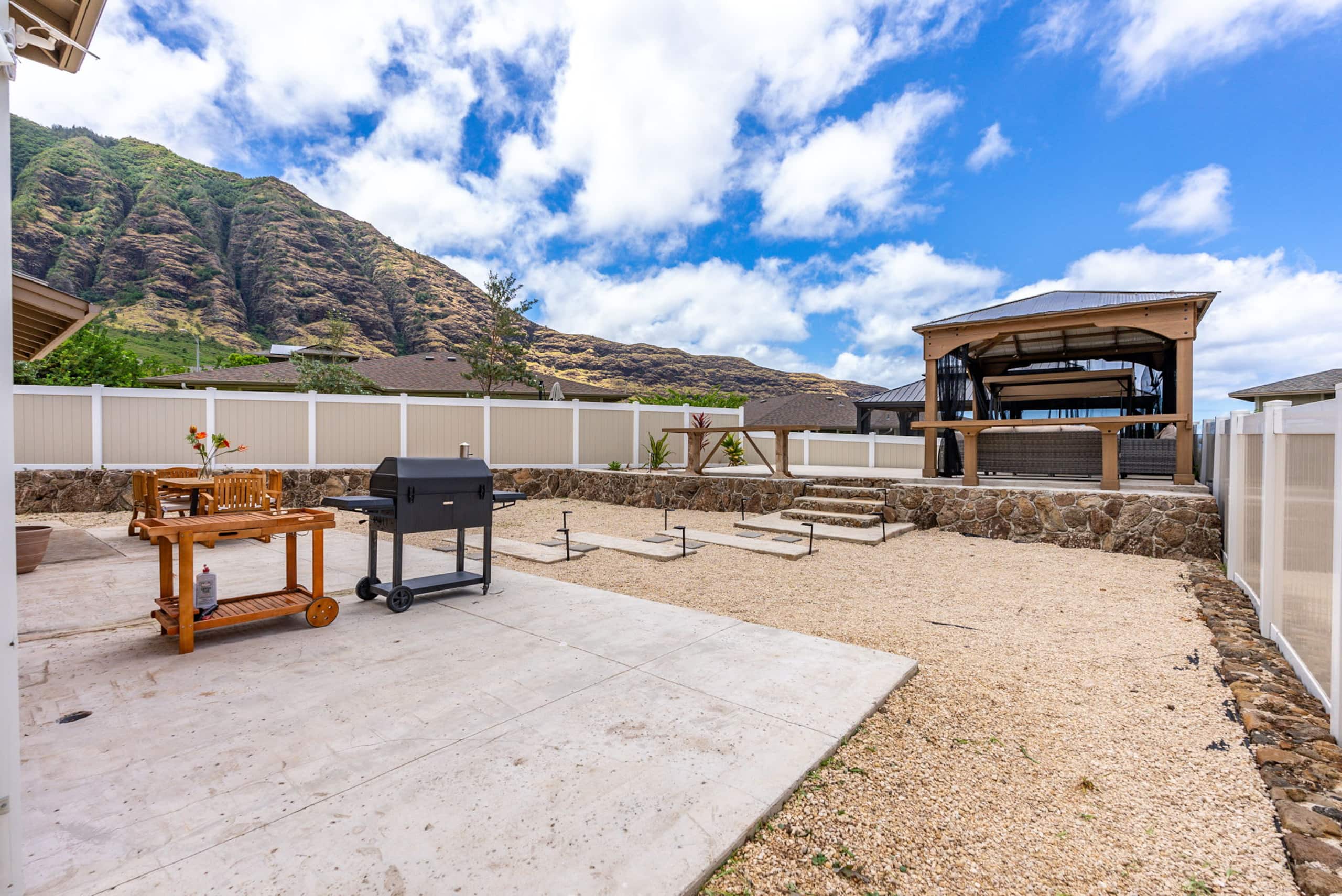 Home in Waianae · ★4.83 · 4 bedrooms · 5 beds · 2.5 private baths - Image 94
