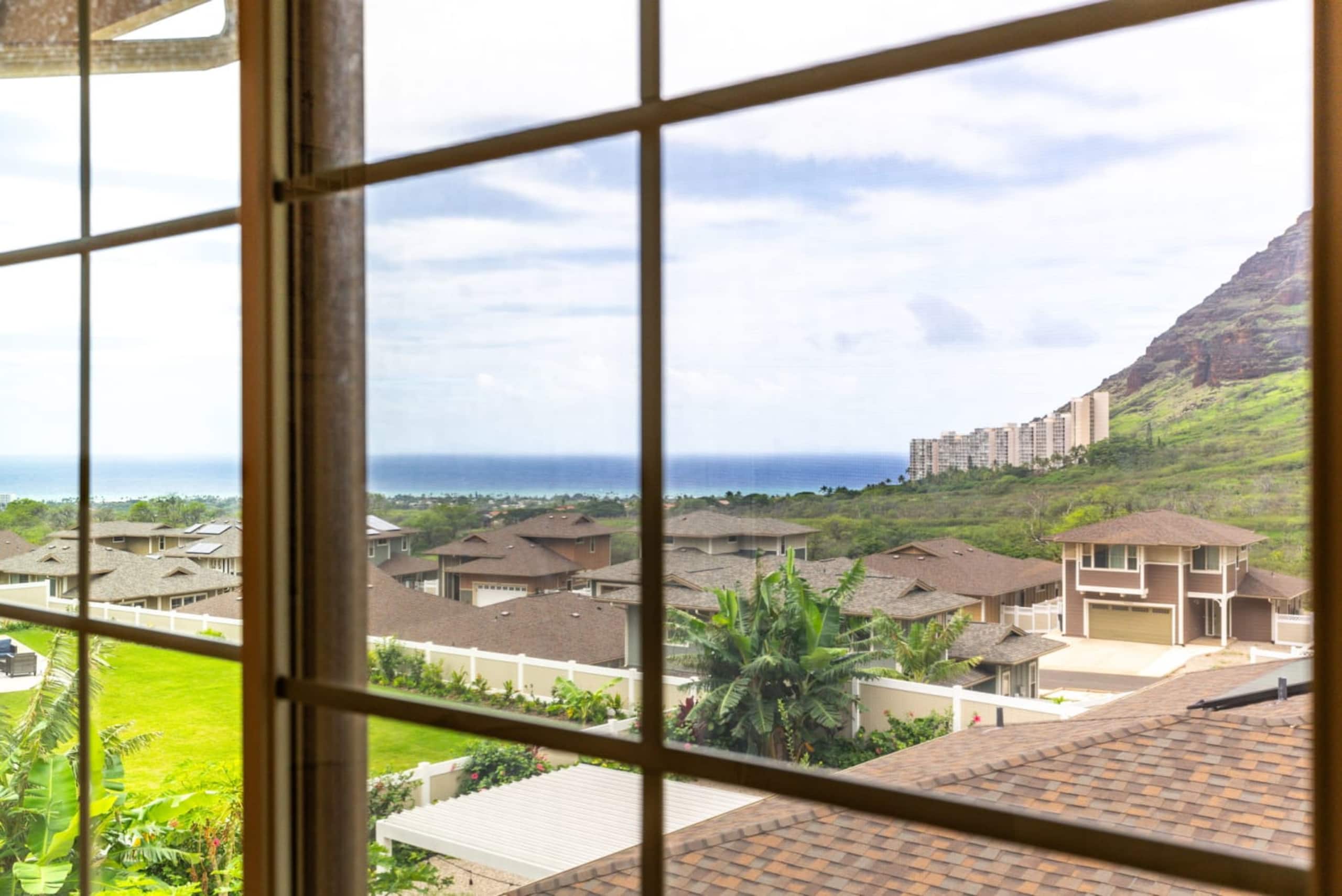 Home in Waianae · ★4.83 · 4 bedrooms · 5 beds · 2.5 private baths - Image 21