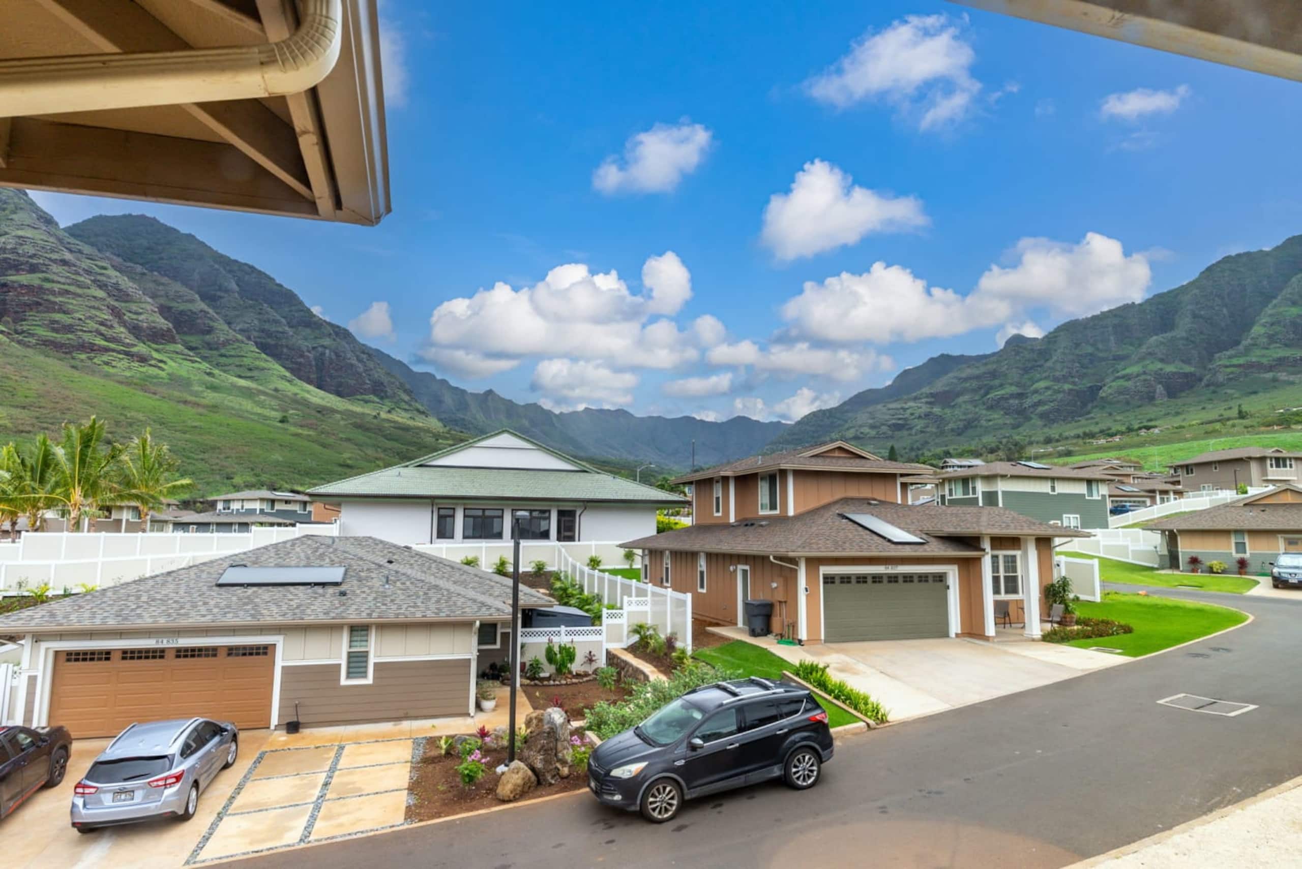Home in Waianae · ★4.83 · 4 bedrooms · 5 beds · 2.5 private baths - Image 58