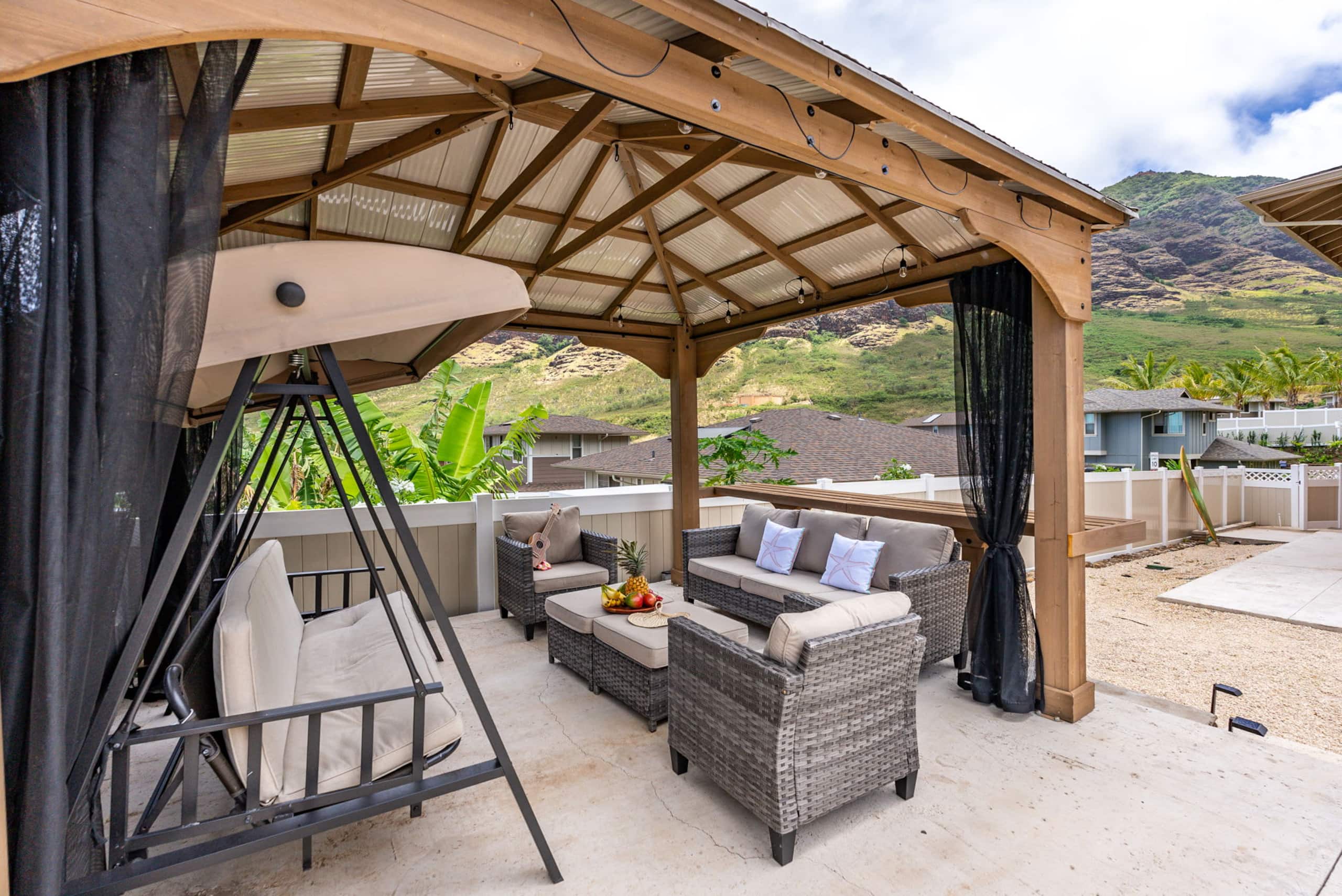 Home in Waianae · ★4.83 · 4 bedrooms · 5 beds · 2.5 private baths - Image 85