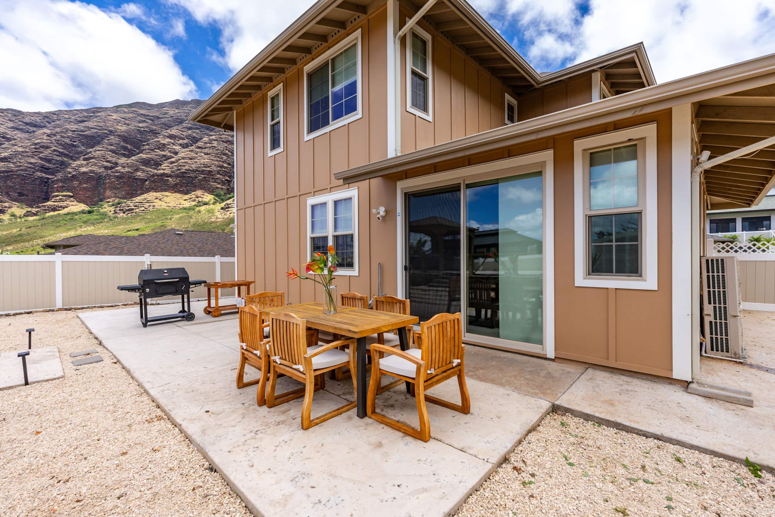 Home in Waianae · ★4.83 · 4 bedrooms · 5 beds · 2.5 private baths - Image 88