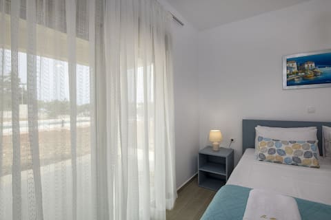 Icarus Luxury Private Villa