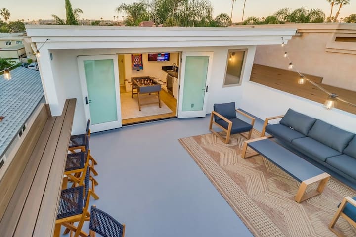 Seaside Chic – Near Beach; Spa; Game Room; Rooftop gallery image 4