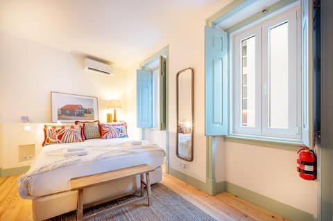 Top Airbnb: GuestReady - Casas Do Tanoeiro - Studio 1F [Cooper's Houses - Studio 1F] em União Das Freguesias De Caparica E Trafaria