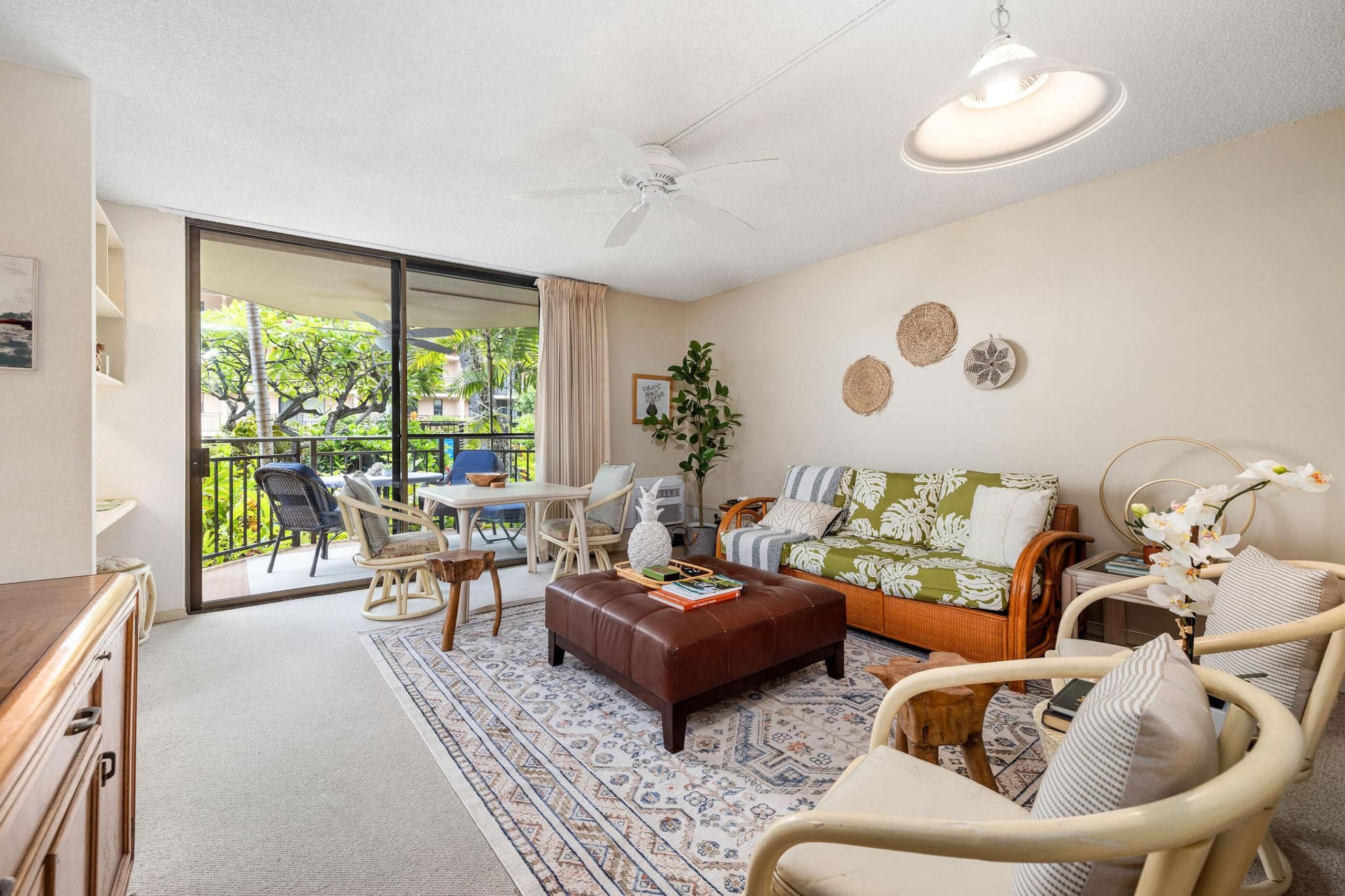Condo in Kailua-Kona · ★4.67 · 1 bedroom · 2 beds · 1 private bath - Image 12