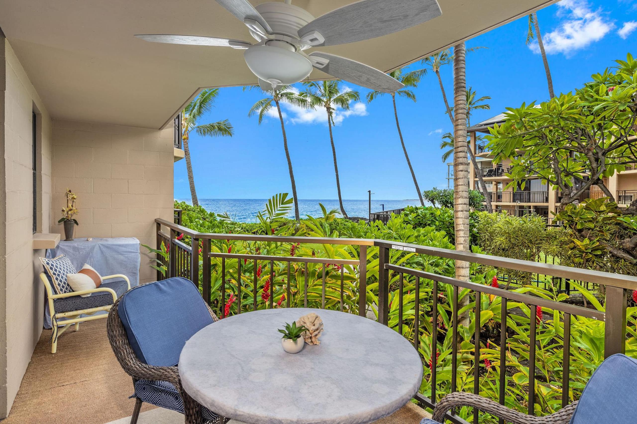 Condo in Kailua-Kona · ★4.67 · 1 bedroom · 2 beds · 1 private bath - Image 2