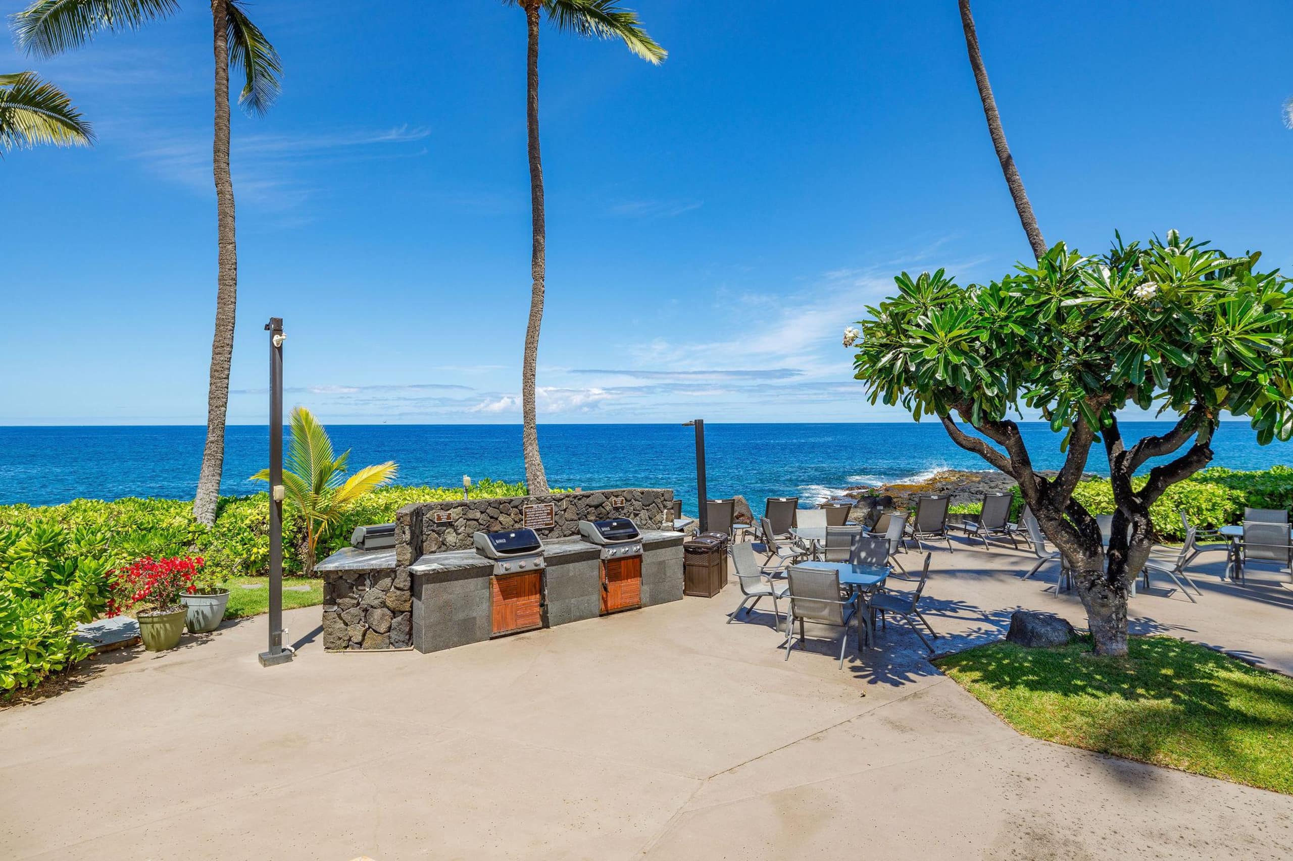 Condo in Kailua-Kona · ★4.67 · 1 bedroom · 2 beds · 1 private bath - Image 46