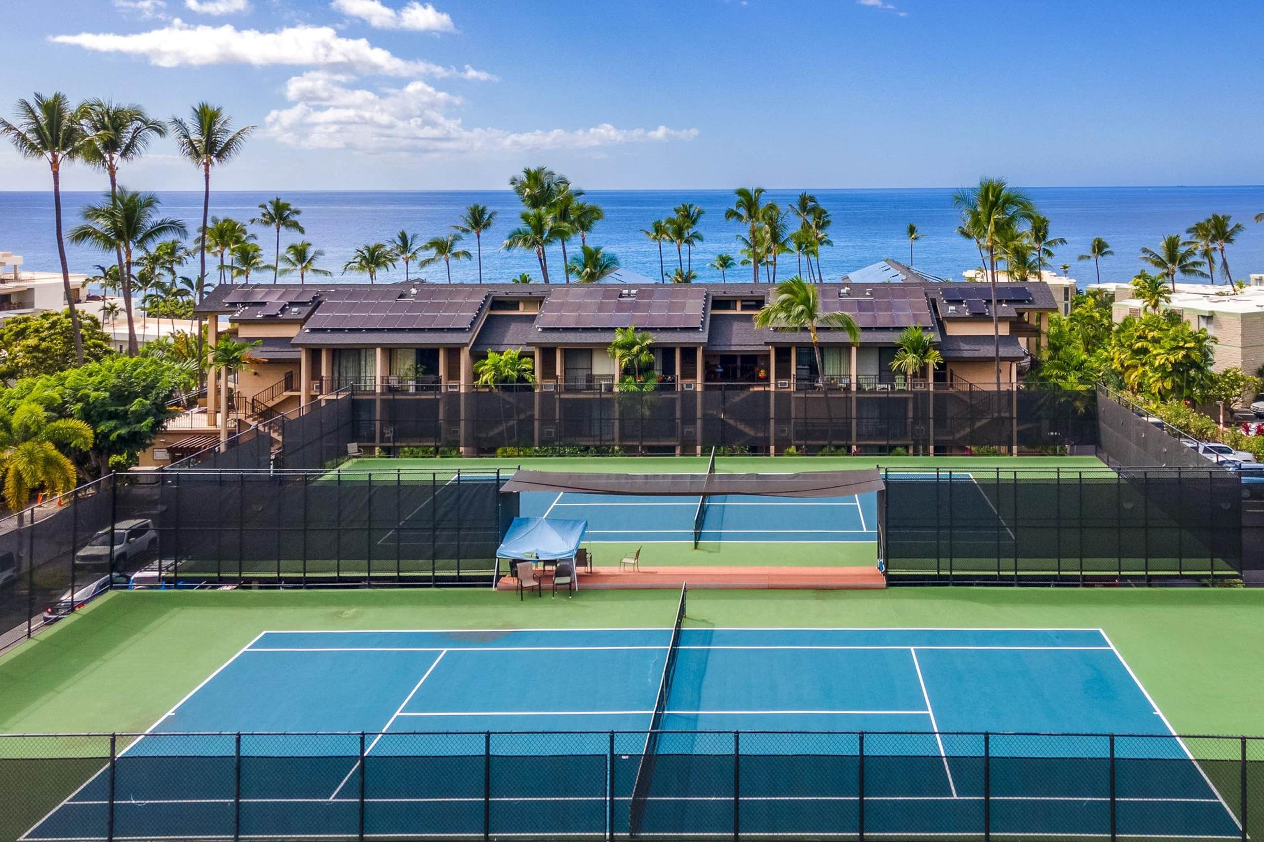 Condo in Kailua-Kona · ★4.67 · 1 bedroom · 2 beds · 1 private bath - Image 35