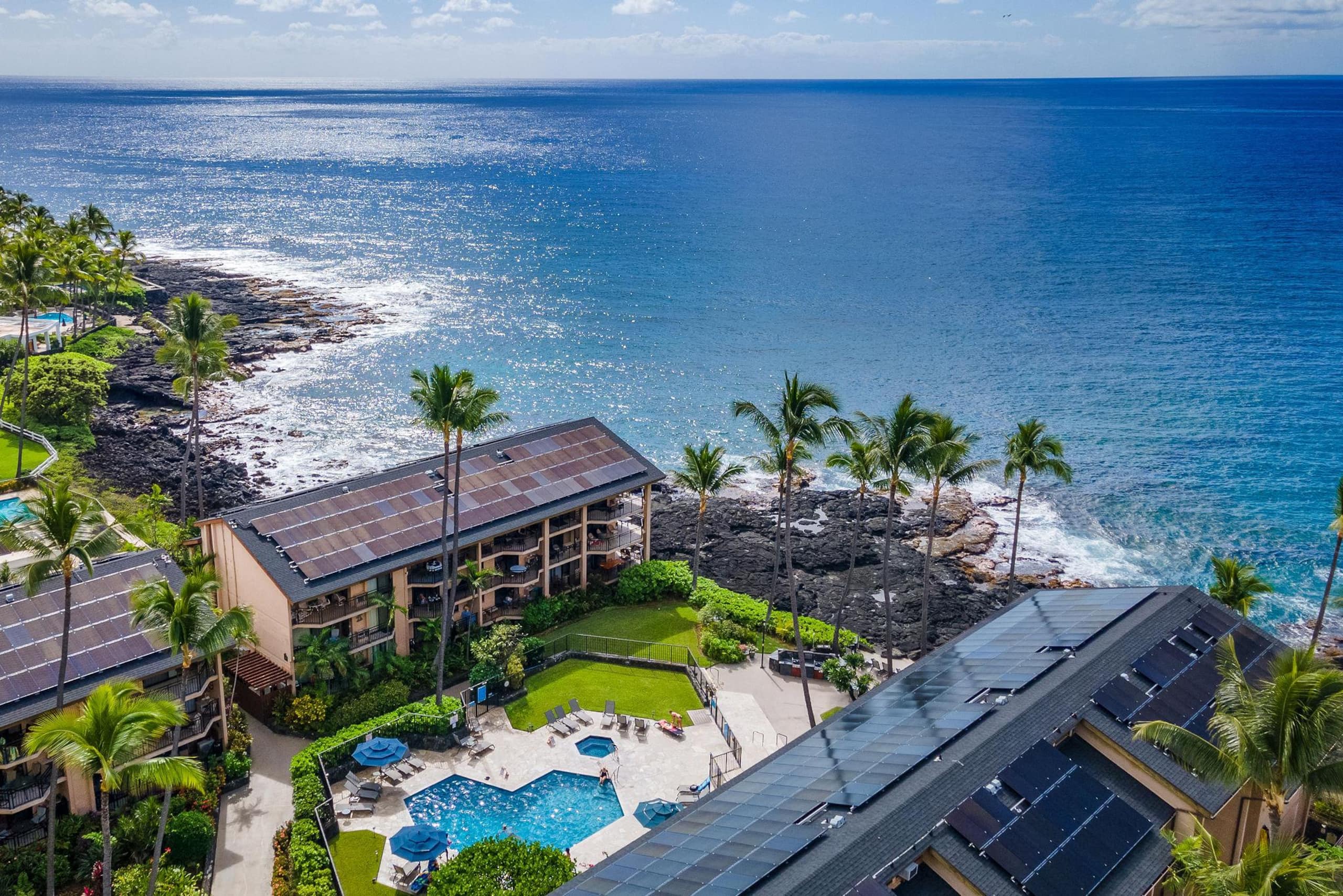 Condo in Kailua-Kona · ★4.67 · 1 bedroom · 2 beds · 1 private bath - Image 40