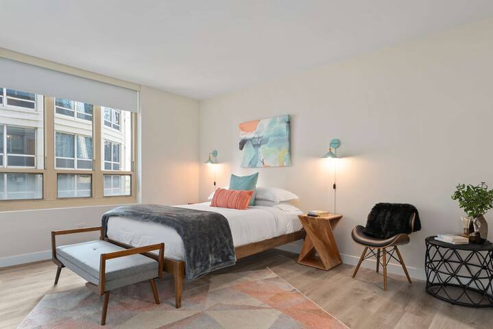 High-end Luxury Units + Iconic Views for Groups gallery image 2