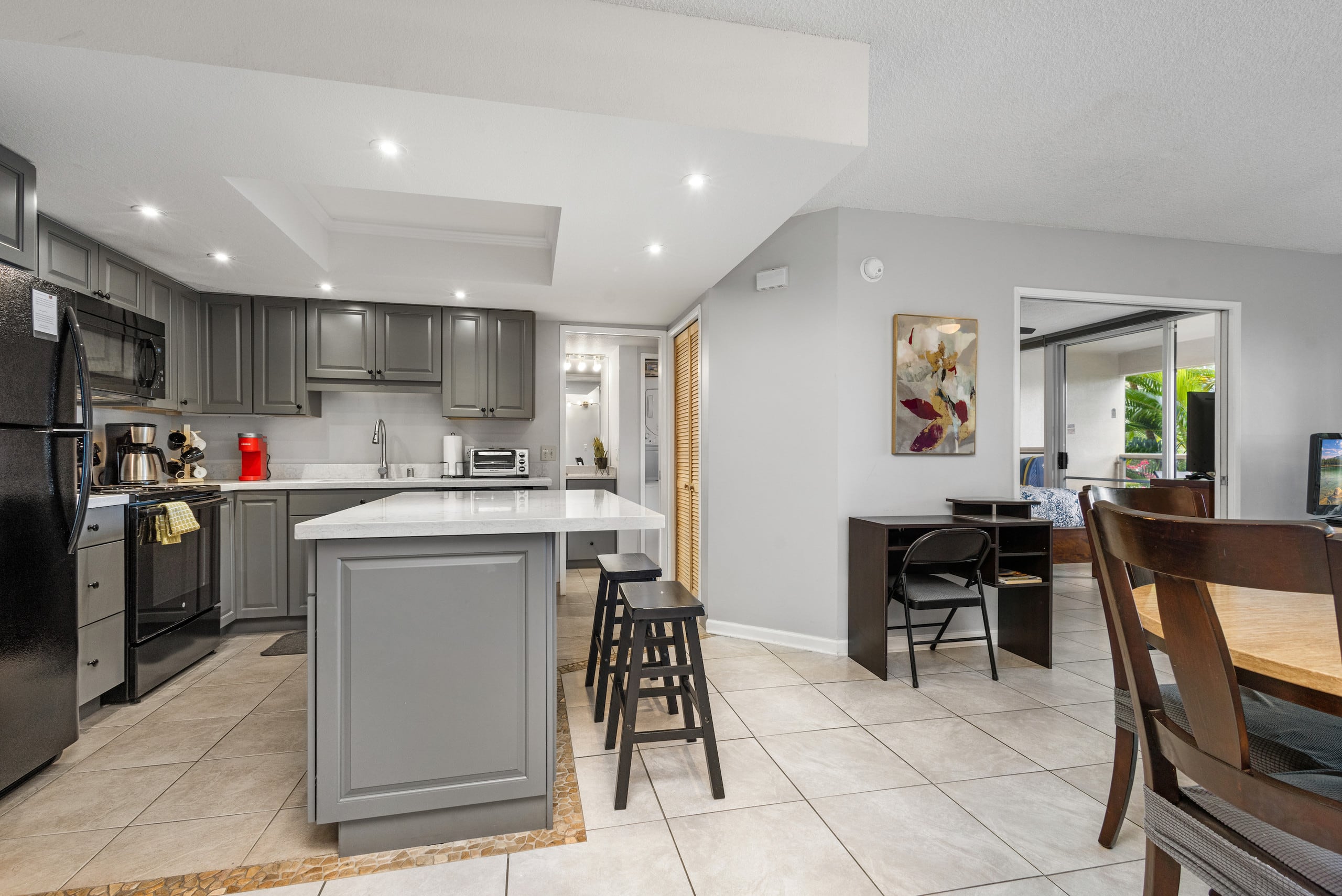Condo in Kihei · ★4.91 · 1 bedroom · 2 beds · 1 bath - Image 14
