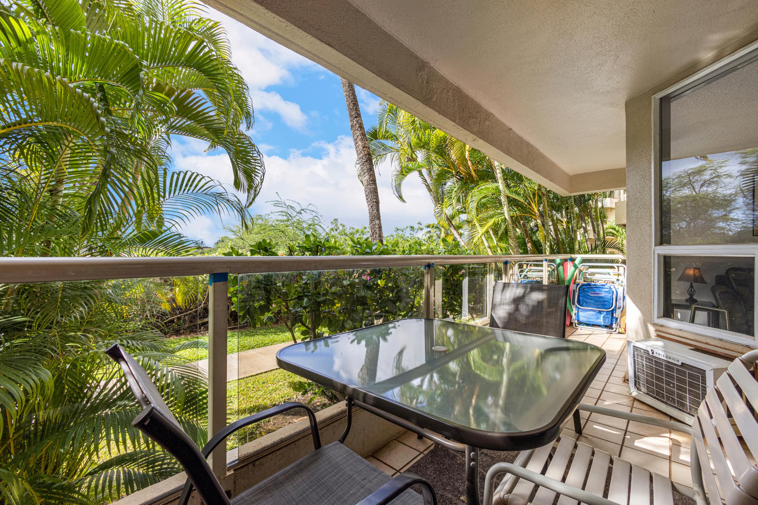 Condo in Kihei · ★4.91 · 1 bedroom · 2 beds · 1 bath - Image 25