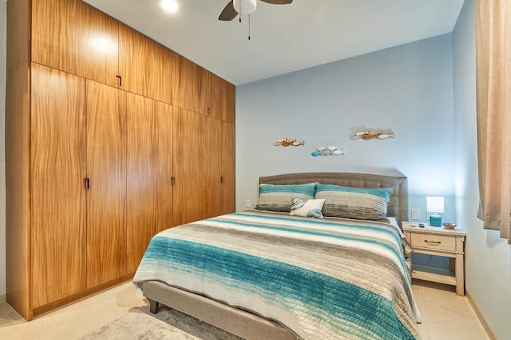 ห้องนอนที่ 2 พร้อมเตียงคิงไซส์