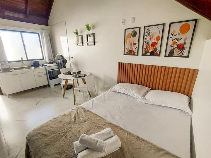 Canasvieiras Apto Studio (301) 700m da praia Apartments for Rent