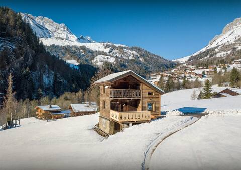 Cosy chalet for 4 with sauna