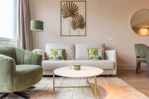 Anuncio de Airbnb popular: Luxury Apartment · Stunning Skyline Views · AC en Moncloa Aravaca