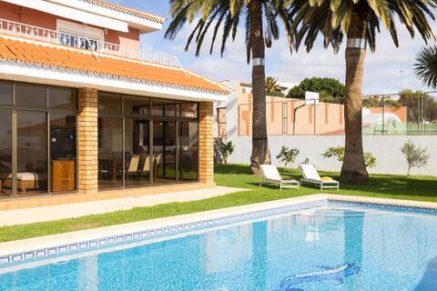 One & Only Sports and Relax Villa by Eden Rentals