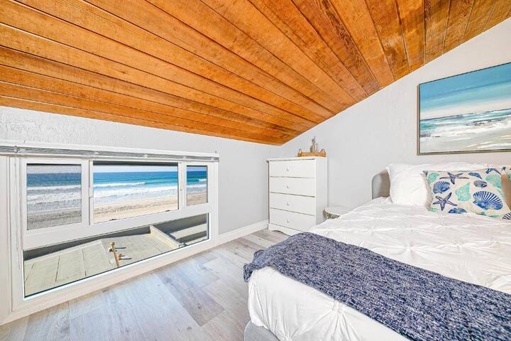 Renovated Coastal Haven w/ Spectacular Ocean Views gallery image 4