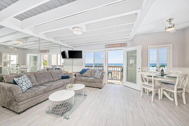 Renovated Coastal Haven w/ Spectacular Ocean Views gallery image 5