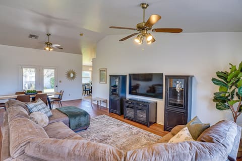 Thatcher Home w/ Fenced Backyard: 3 Mi to Downtown