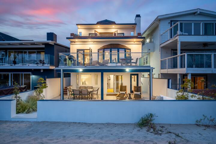 On the Sand! | Single-Family Oceanfront Home gallery image 3