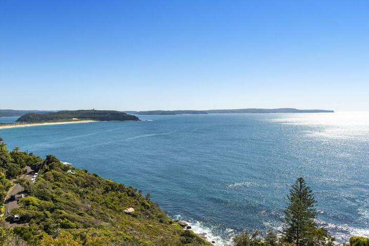 Amalfi Villa by Palm Beach Holiday Rentals gallery image 5