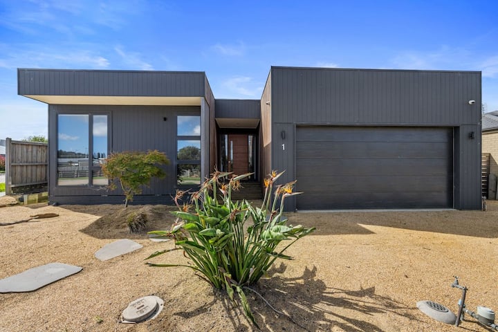 Sandy Feet Retreat - Wonthaggi