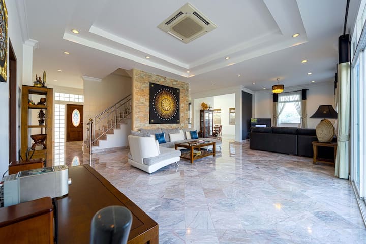 Luxurious 5-bedroom Private Pool Villa! (Pv6) - Hua Hin