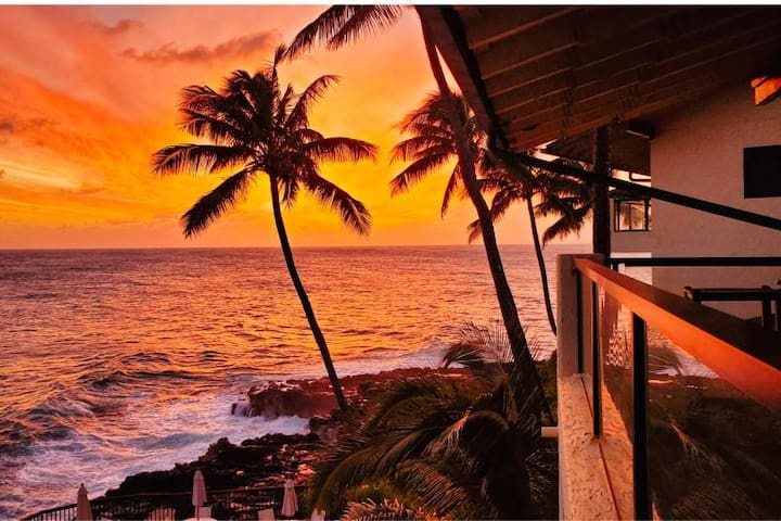 Coastal condo w/ lanai near beach