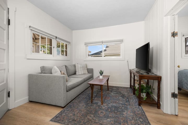 Sandpiper Cottage 3 - Traverse City, MI