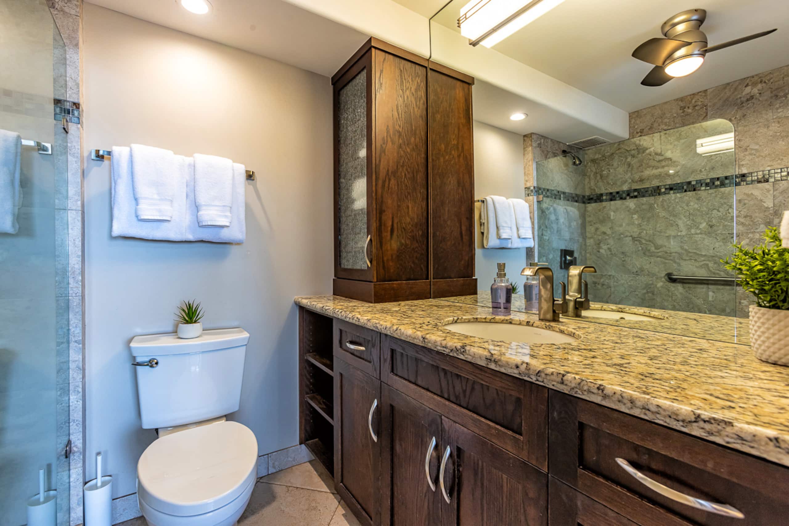 Condo in Kihei · ★4.71 · 2 bedrooms · 3 beds · 2 baths - Image 18