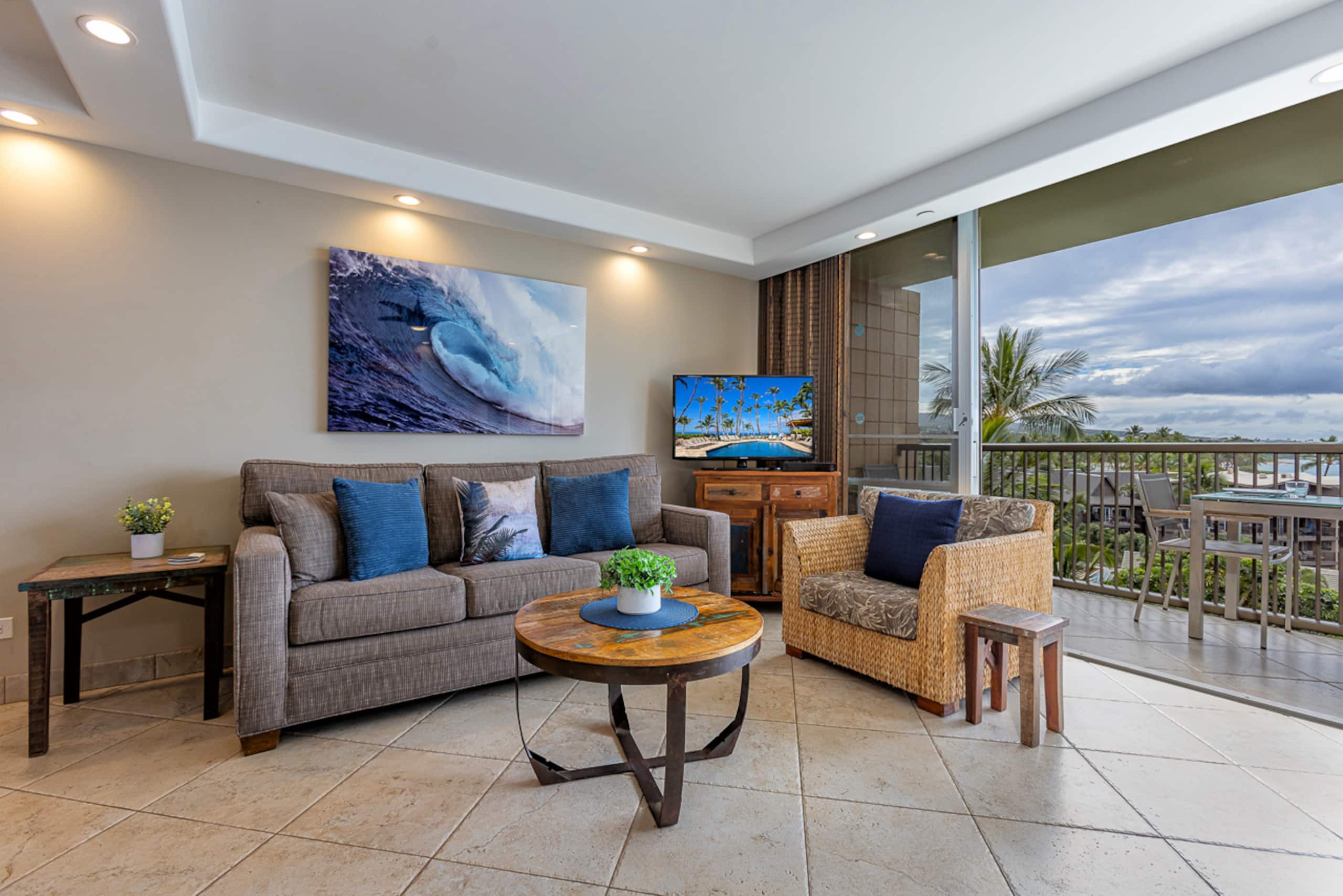 Condo in Kihei · ★4.71 · 2 bedrooms · 3 beds · 2 baths - Image 4