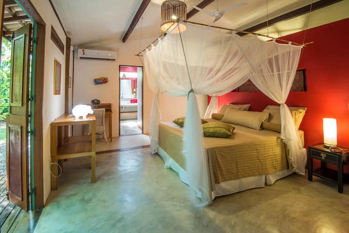 მთავარი ფლიგელი