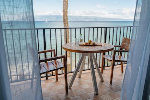 Successful Airbnb property: Chic Oceanfront Escape-Boutique Studio-Noelani 219 in Maui